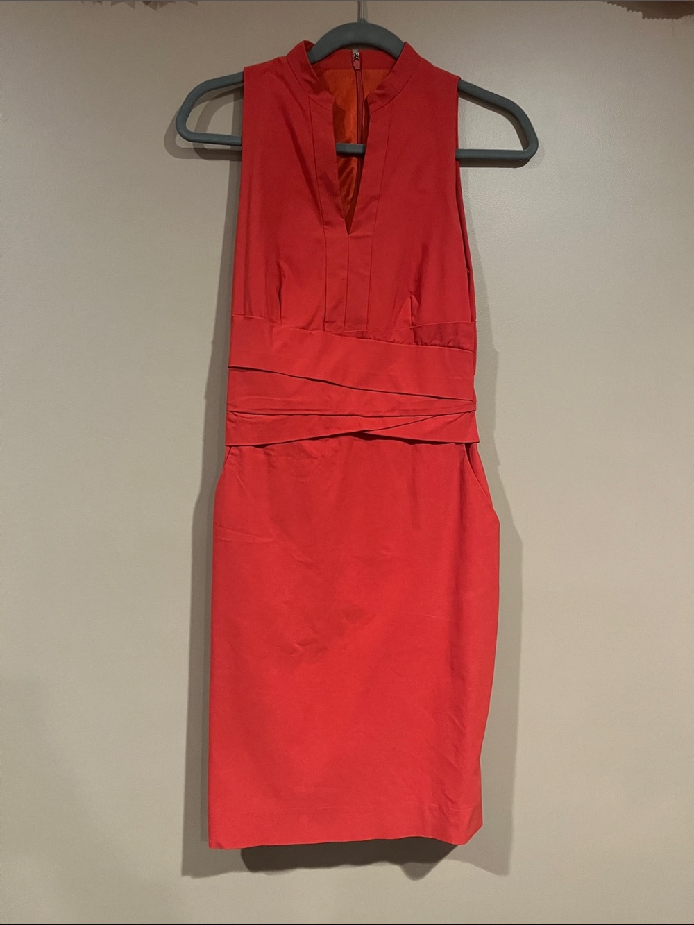 le chateau Red Sleeveless Sheath Dress with Twist Waist